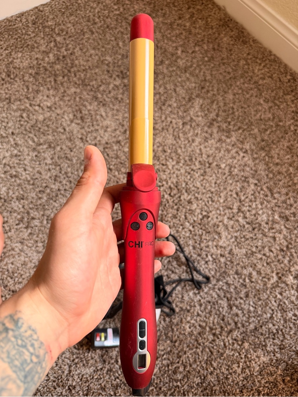 1" Red and Gold Ceramic Curling Wand - Professional Women Hair Styler
